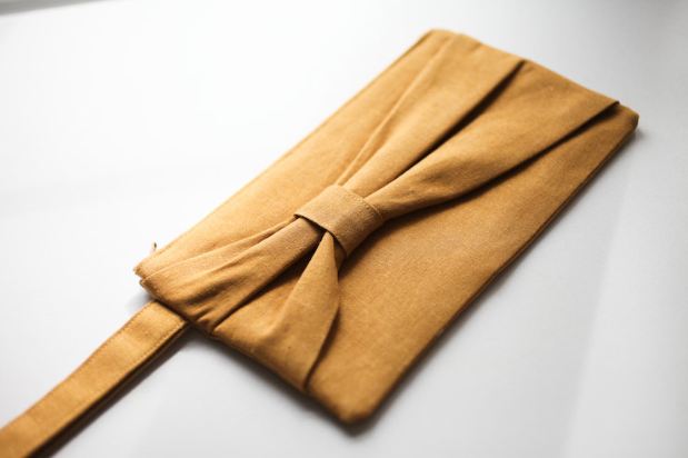diy bow clutch
