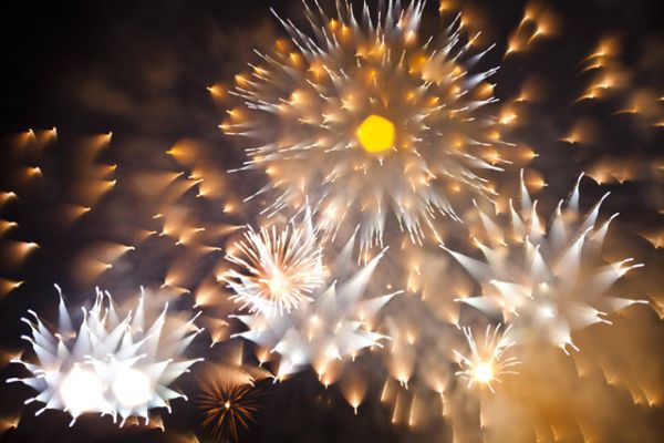 Refocused firework photograph with rounded volumetric glow