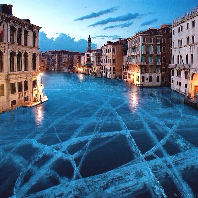 Surreal Nois7 dream scene.