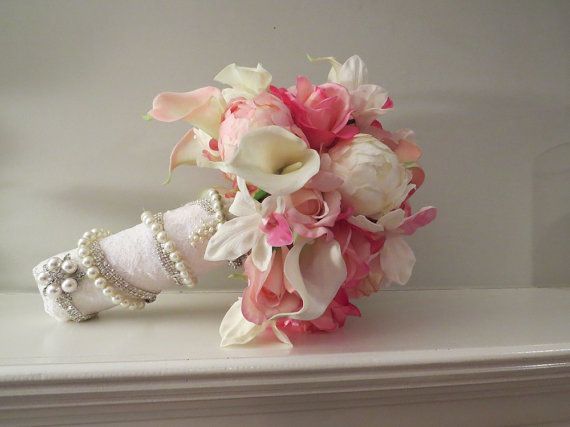 Pink bridal flowers in natural light