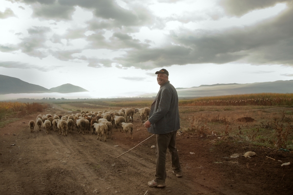 Daily life travel photograph by Aurélien Buttin