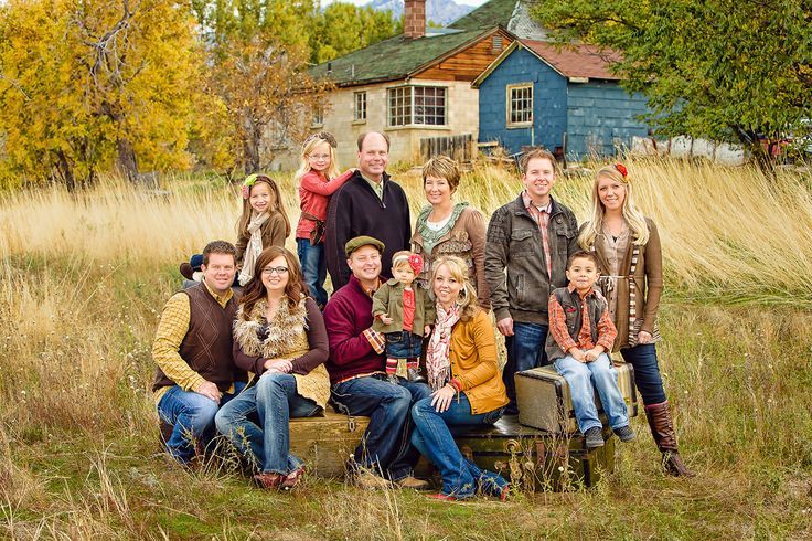 Extended family portrait idea