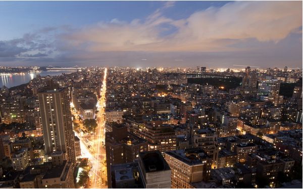 Manhattan night skyline by Ben Leshchinsky
