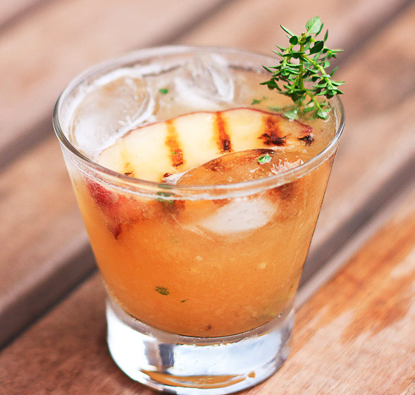 grilled_peach_cocktail