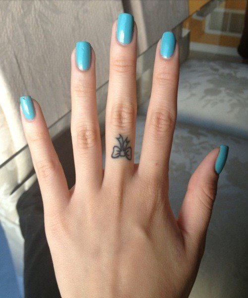 finger-tattoo18