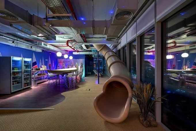 Google Tel Aviv informal lounge