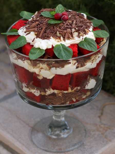 Red velvet cake trifle