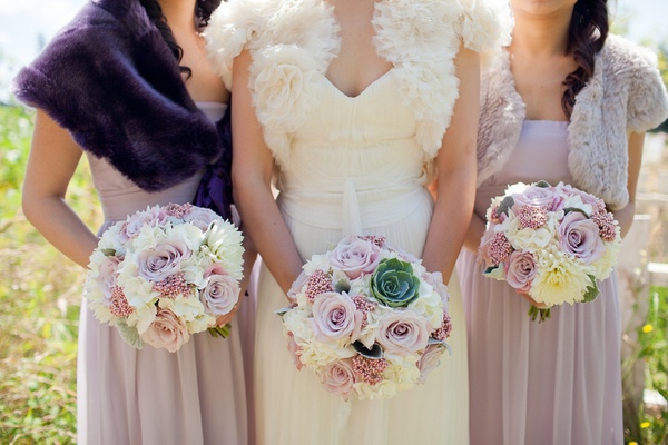 Short bridal shrug in soft ivory