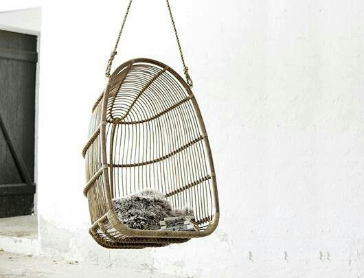 Indoor swing décor idea