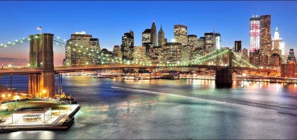 Brooklyn and Manhattan lights by Ben Leshchinsky