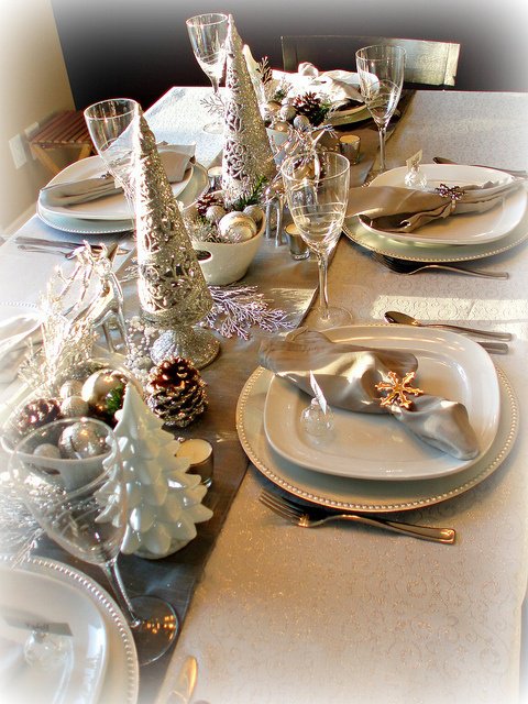 White winter dining mood with candles