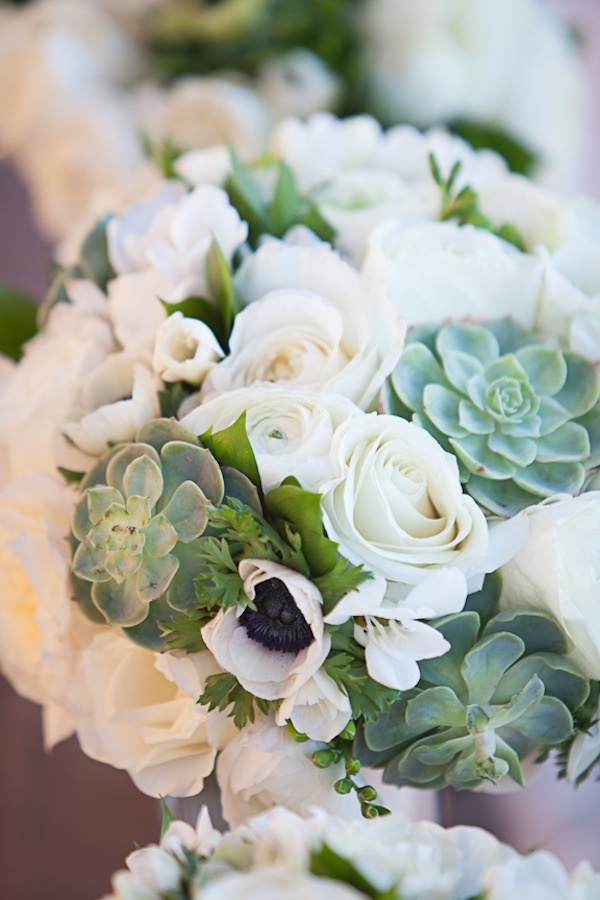 Textured winter wedding flowers