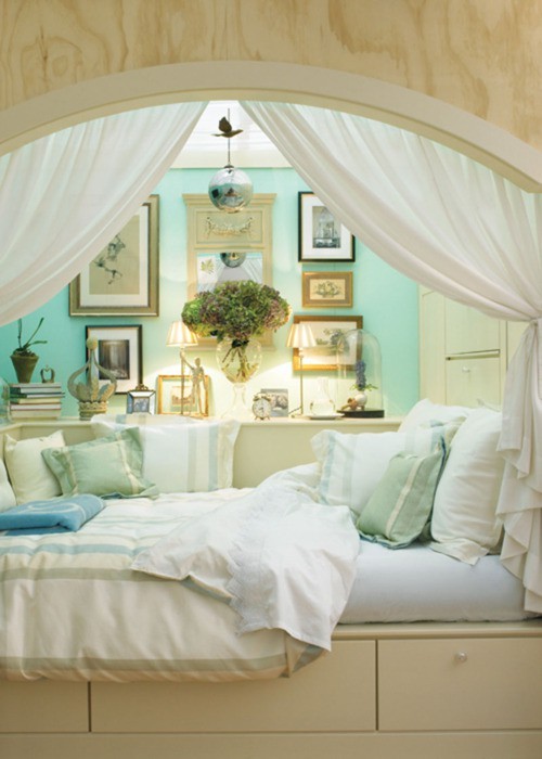 Enclosed sleeping or reading nook design
