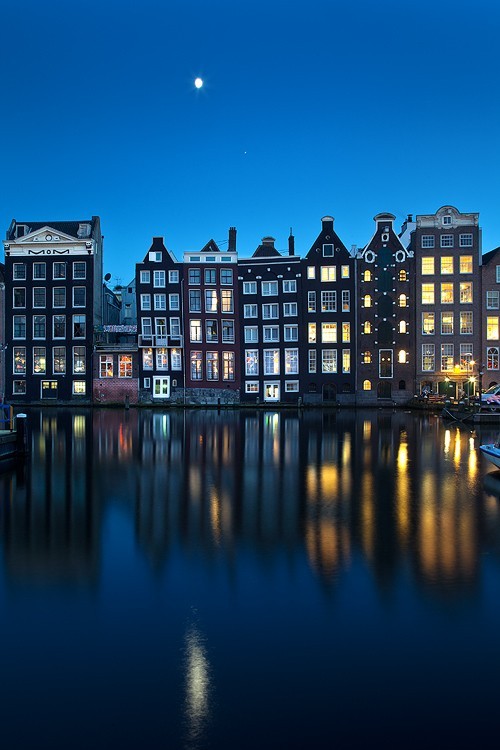 Moonrise, Amsterdam, The Netherlands Moonrise, Amsterdam, The Netherlands