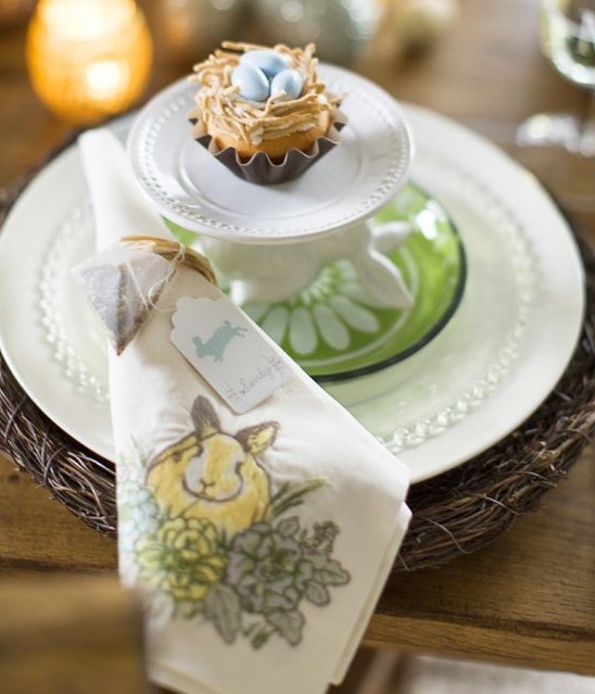 Rustic Easter table decoration