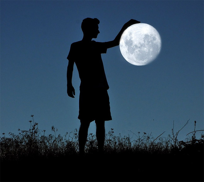 Adrian Limani imaginative moon photo