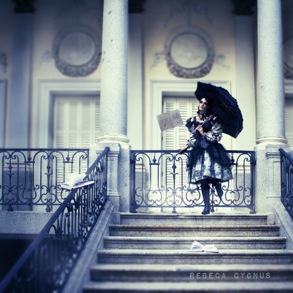 Surreal dream photography by Rebeca Cygnus