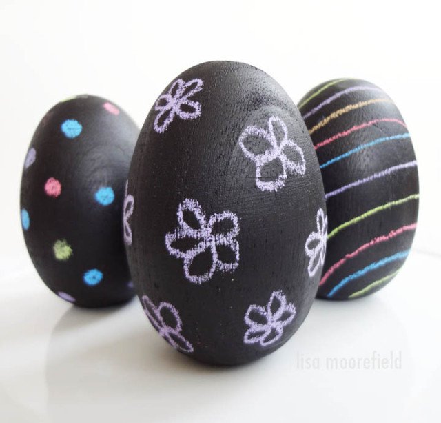 Chalkboard Easter eggs