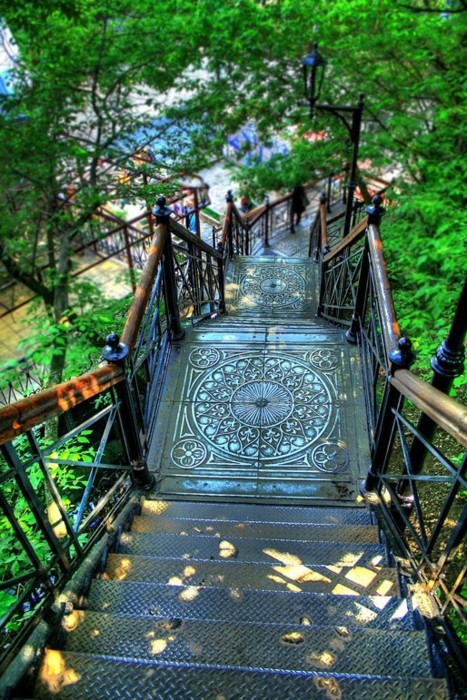 Stairway, Montmartre, Paris, France Stairway, Montmartre, Paris